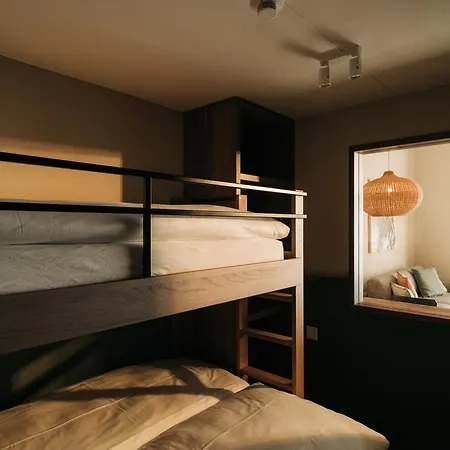 Kurve & Lounge Aparthotel