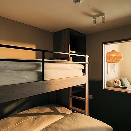 Kurve & Lounge 4*