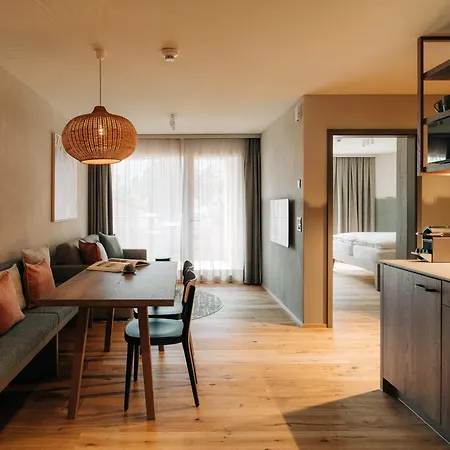 Kurve & Lounge Адельбоден